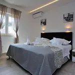Вилла Lokanjac With Pool And Panoramic Sea View *