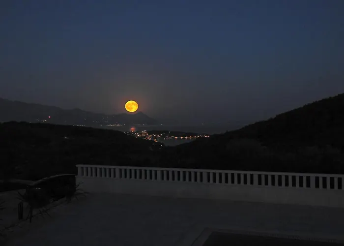 Lokanjac With Pool And Panoramic Sea View Villa