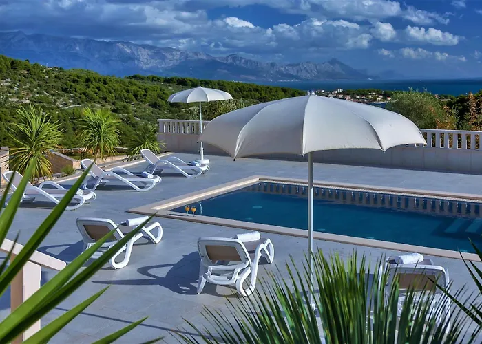 Villa Lokanjac With Pool And Panoramic Sea View